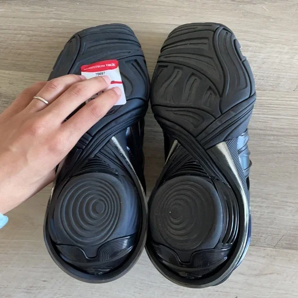 NWOB Balenciaga Black Tyrex Sneakers - Picture 11 of 11